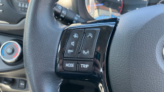 Toyota Yaris 1.5 VVT-i Icon Tech 5dr Petrol Hatchback